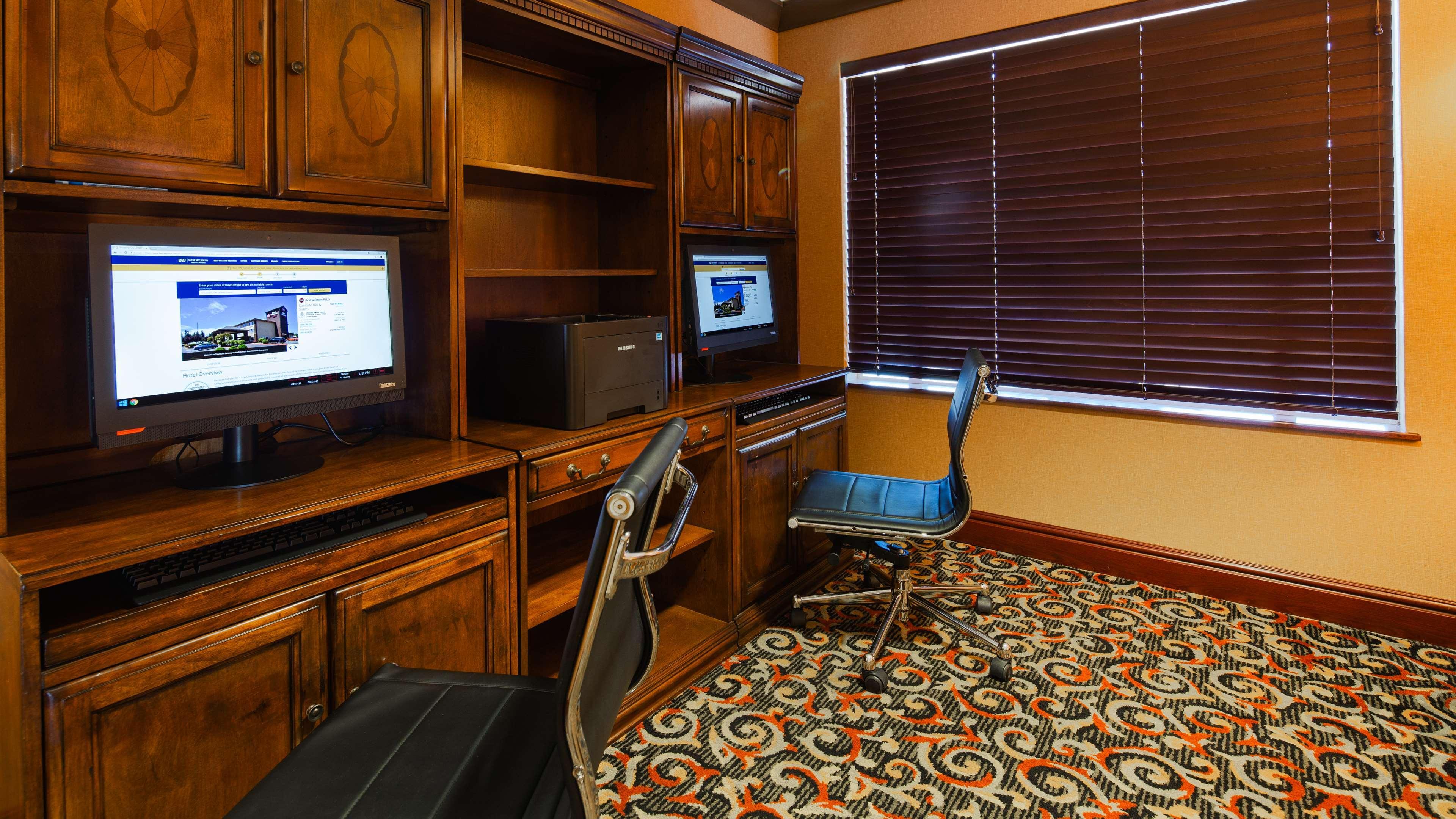 Best Western Cascade Inn & Suites Траутдейл Екстер'єр фото